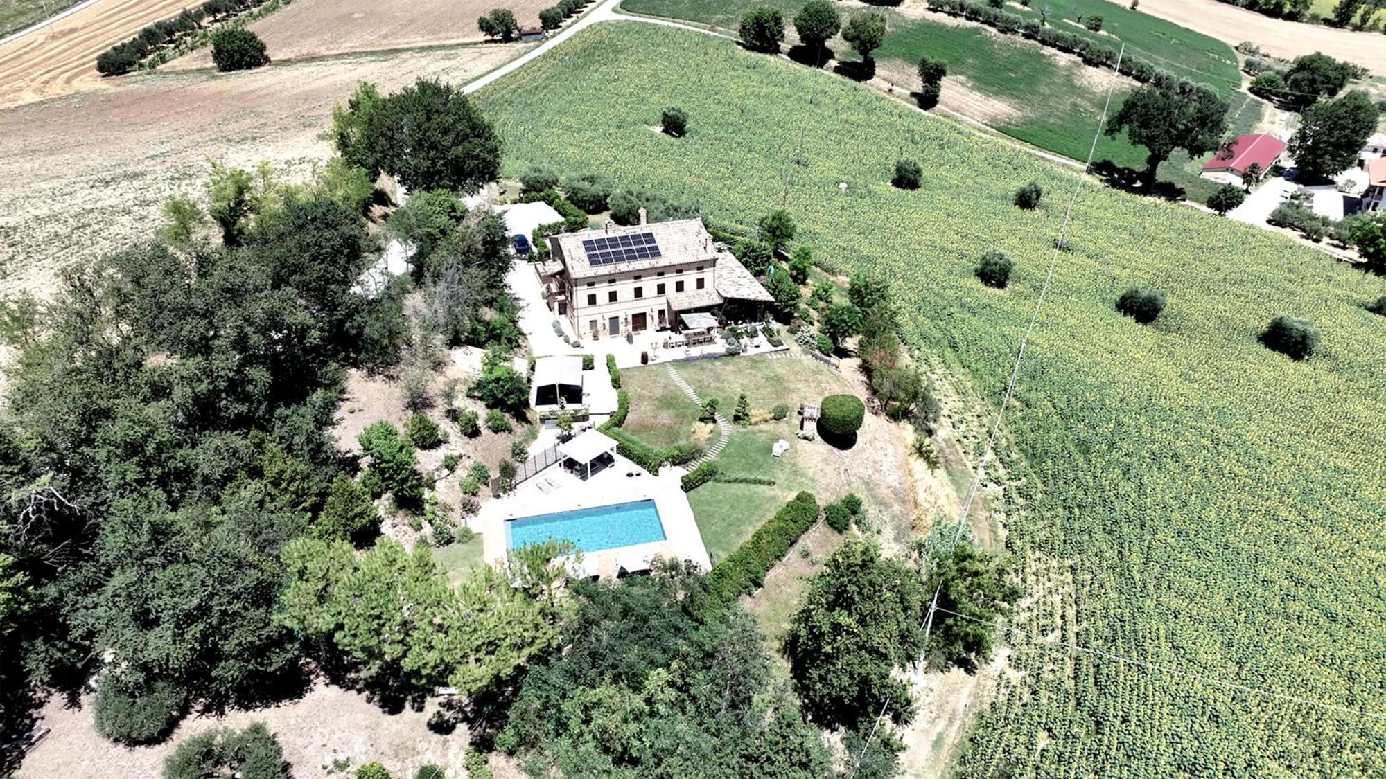 Bed And Breakfast La Vecchia Scuola Montefano Exterior foto